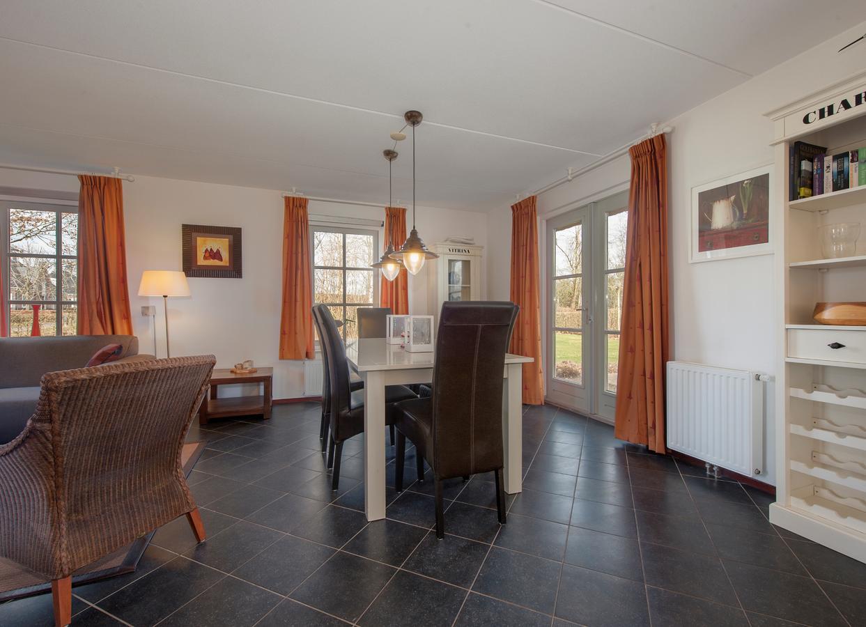 Roompot Buitenplaats De Hildenberg Appelscha Rum bild